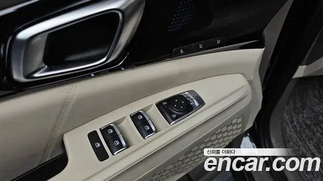 Kia Carnival 2024 — Photo 27/37