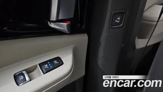 Kia Carnival 2024 — Photo 34/37
