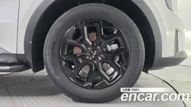 Kia Sorento 2024 — Фото 5/20