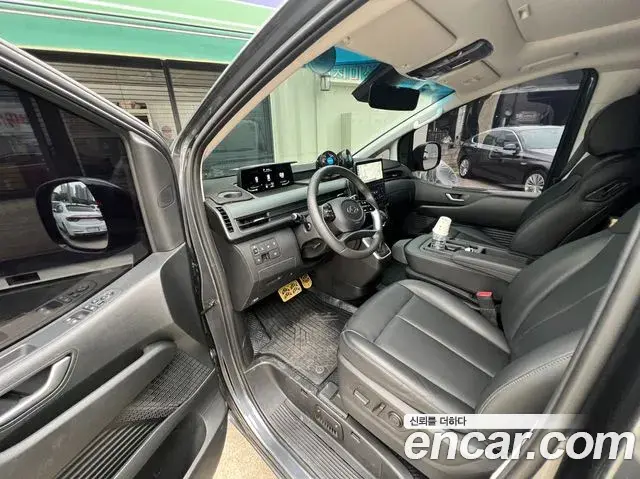 Hyundai Staria 2023 — Şəkil 2/20