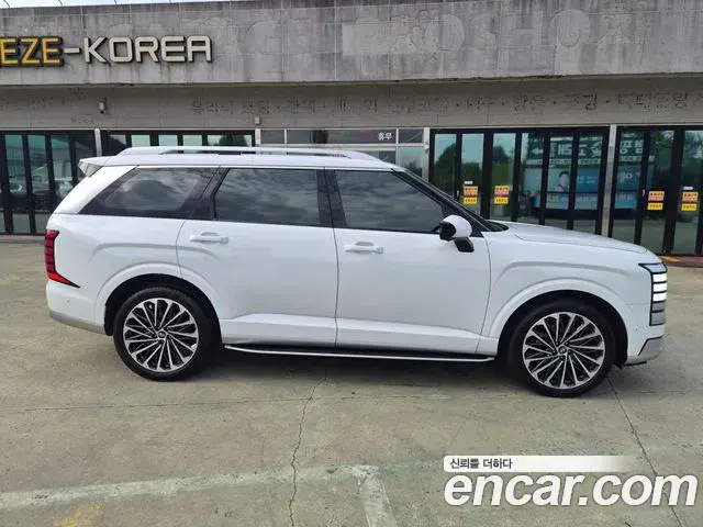 Hyundai Palisade 2025 — Photo 8/18