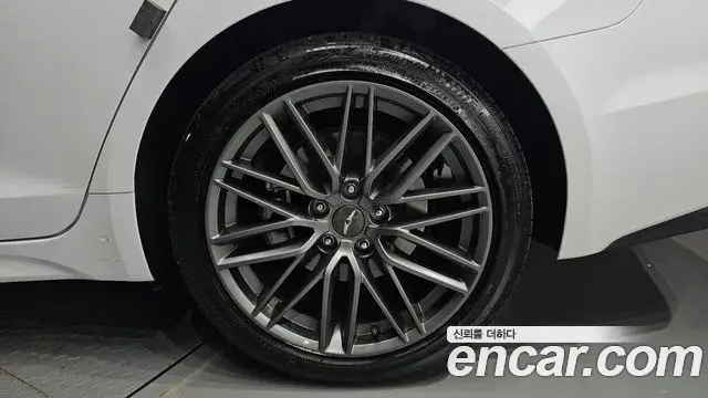 Genesis G70 2018 — ფოტო 1/32