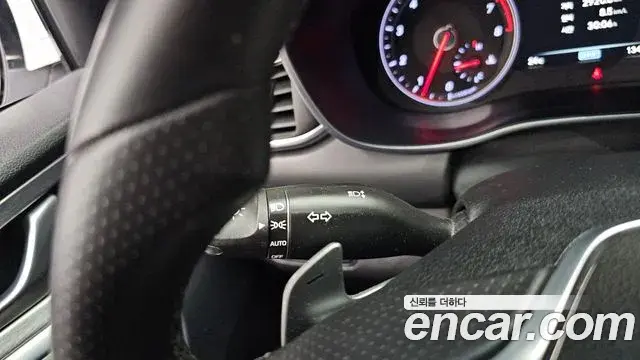 Genesis G70 2018 — ფოტო 4/32