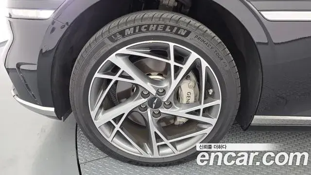 Genesis G90 2022 — ფოტო 32/38