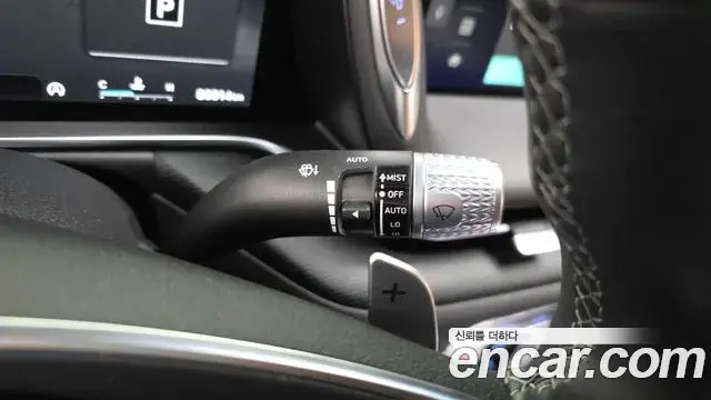 Genesis G90 2022 — ფოტო 38/38