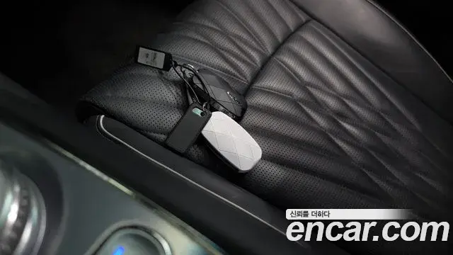 Genesis G90 2022 — ფოტო 22/38