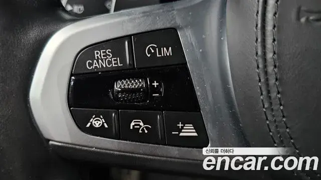 BMW X4 2021 — Şəkil 13/36