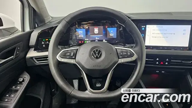 Volkswagen Golf 2022 — ფოტო 27/30