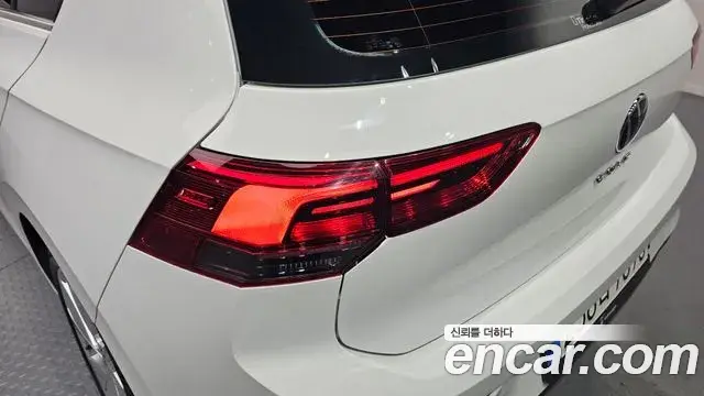 Volkswagen Golf 2022 — ფოტო 15/30