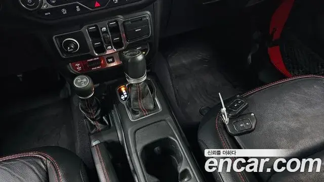 Jeep Wrangler 2019 — Фото 9/20