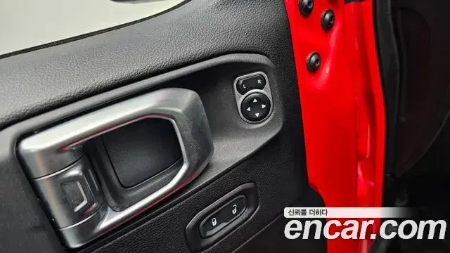 Jeep Wrangler 2019 — Фото 20/20