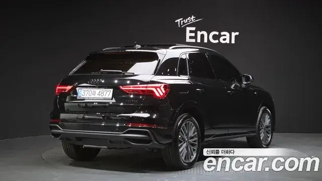 Audi Q3 2025 — Фото 2/20