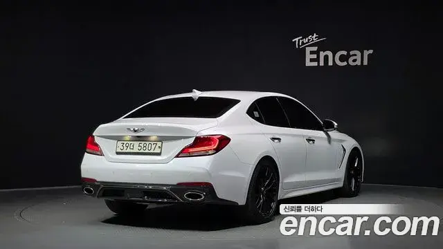 Genesis G70 2018 — Photo 20/35