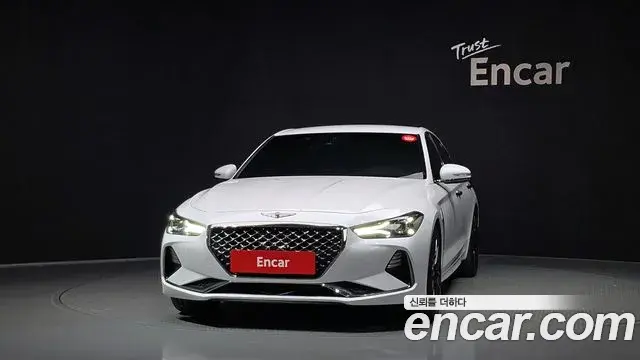 Genesis G70 2018 — Photo 25/35