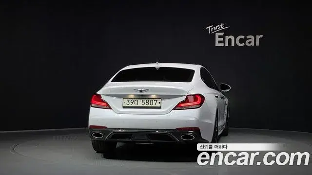 Genesis G70 2018 — Photo 30/35