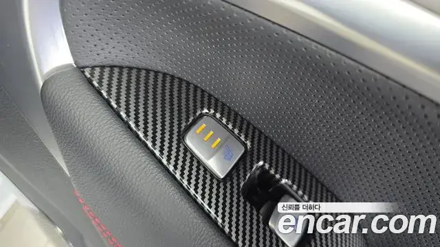 Genesis G70 2018 — Photo 5/35