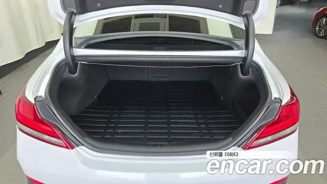 Genesis G70 2018 — Photo 9/35