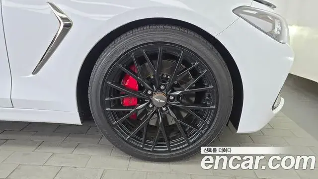 Genesis G70 2018 — Photo 35/35