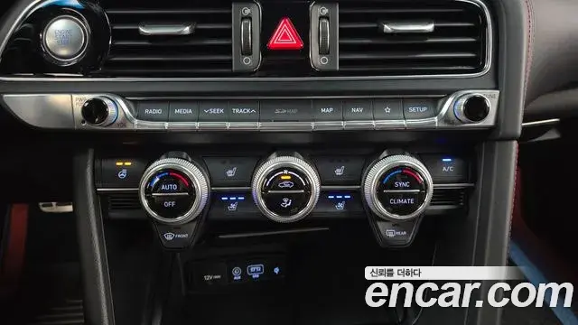 Genesis G70 2018 — Photo 7/35