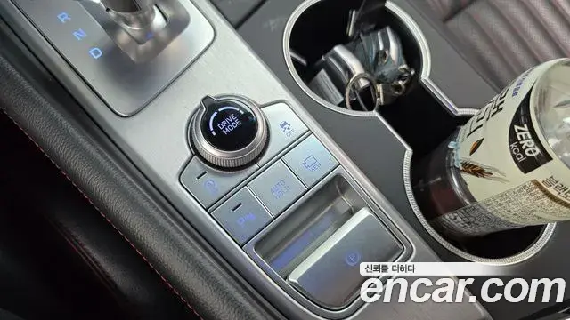 Genesis G70 2018 — Photo 19/35