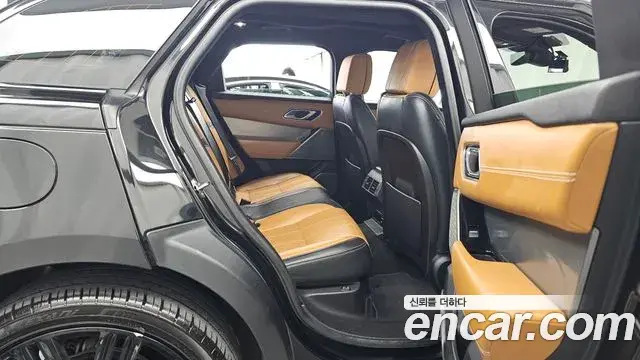 Land Rover Range Rover Velar 2018 — Photo 31/36