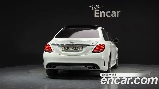 Mercedes-Benz C-Class 2018 — ფოტო 10/20