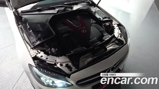 Mercedes-Benz C-Class 2018 — ფოტო 2/20