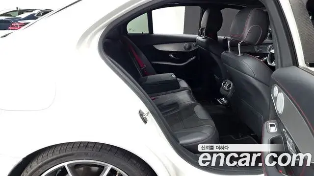 Mercedes-Benz C-Class 2018 — ფოტო 20/20