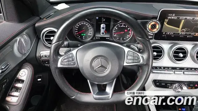 Mercedes-Benz C-Class 2018 — ფოტო 14/20