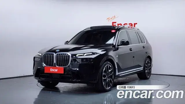 BMW X7 2025 — Photo 26/36