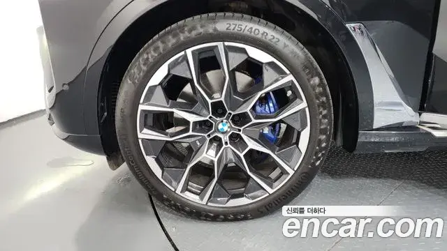 BMW X7 2025 — Photo 13/36