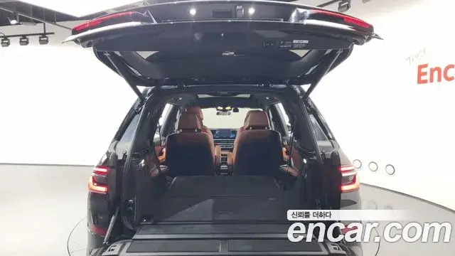 BMW X7 2025 — Photo 12/36