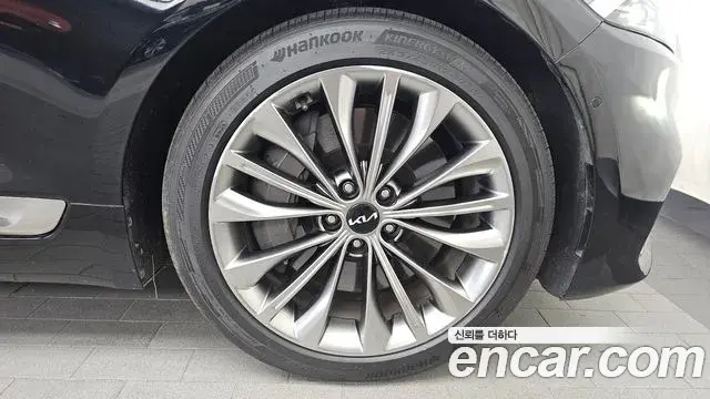 Kia The K9 2022 — Photo 11/30