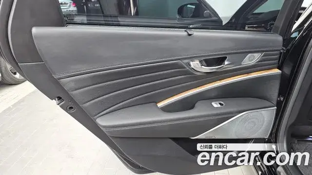 Kia The K9 2022 — Photo 10/30