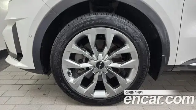 Kia Sorento 2022 — Фото 4/20