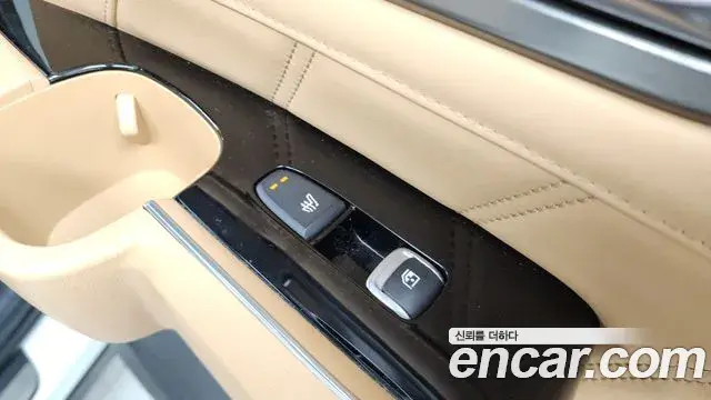 Kia Sorento 2022 — Фото 18/20