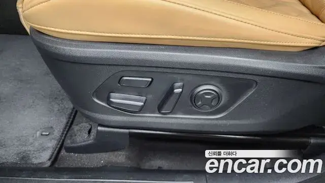 Kia Sorento 2022 — ფოტო 23/35