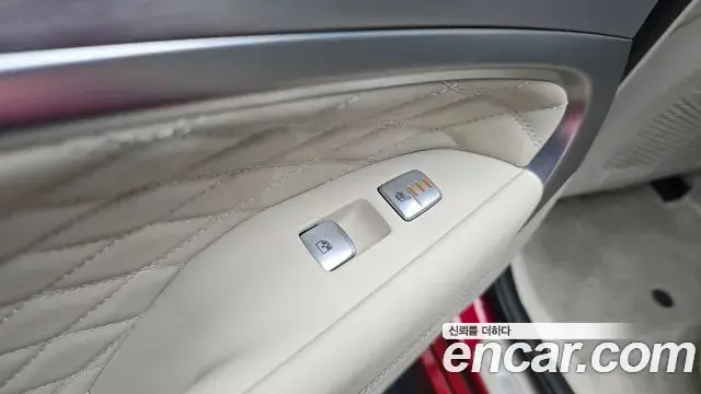 Genesis G70 2019 — ფოტო 21/28