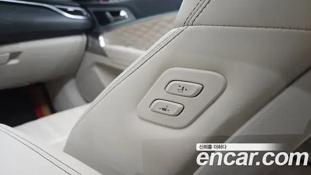 Genesis G70 2019 — ფოტო 1/28