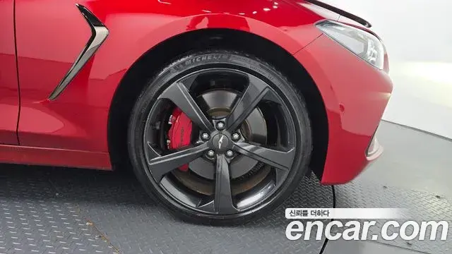 Genesis G70 2019 — ფოტო 26/28