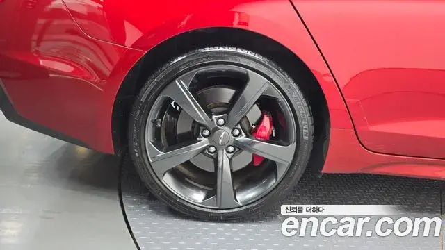 Genesis G70 2019 — ფოტო 22/28
