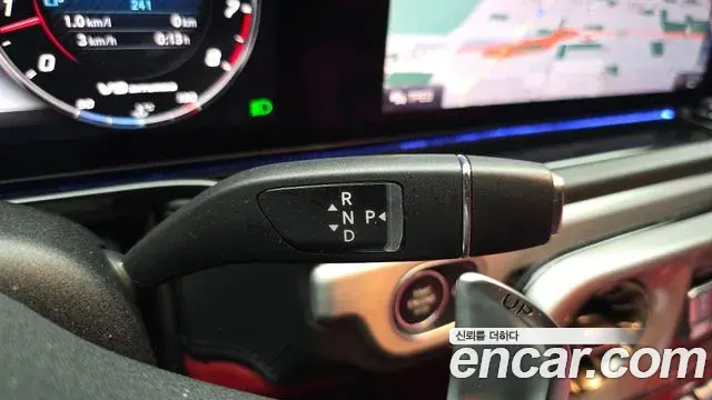 Mercedes-Benz G-Class 2020 — Photo 3/20
