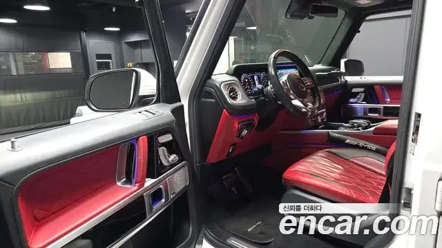 Mercedes-Benz G-Class 2020 — Photo 1/20