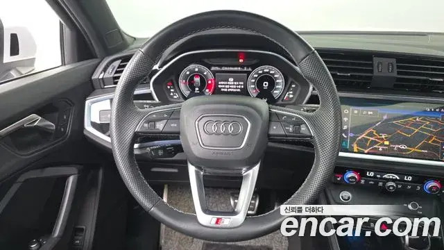 Audi Q3 2023 — Photo 16/32