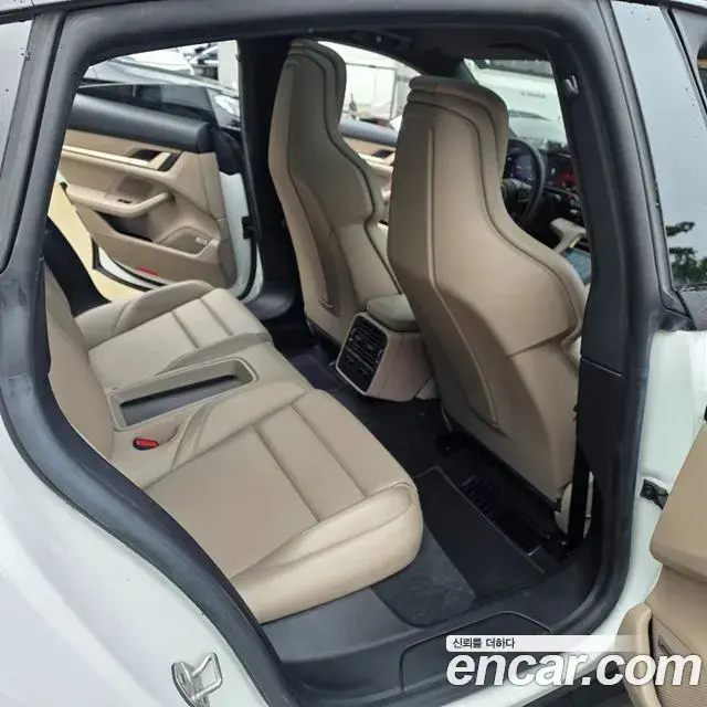 Porsche Taycan 2022 — Şəkil 20/20