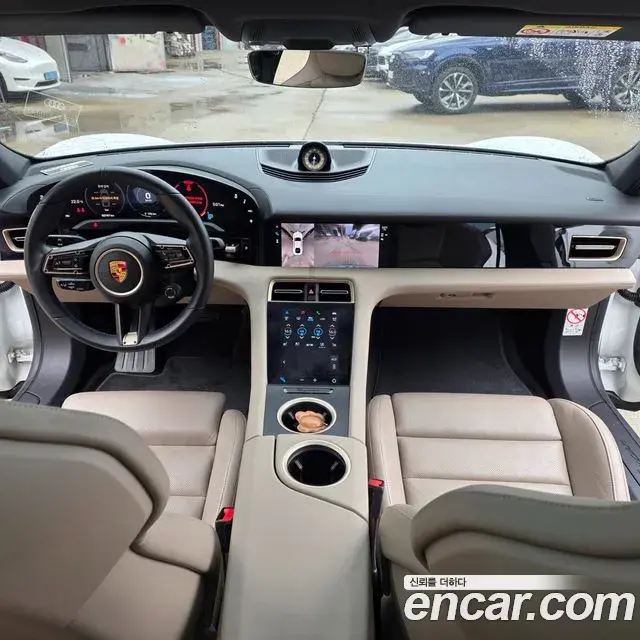 Porsche Taycan 2022 — Şəkil 13/20