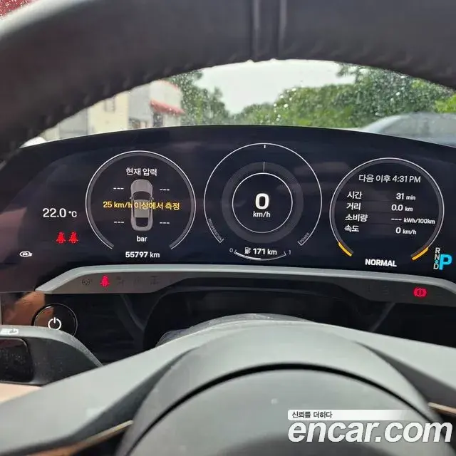 Porsche Taycan 2022 — Şəkil 19/20