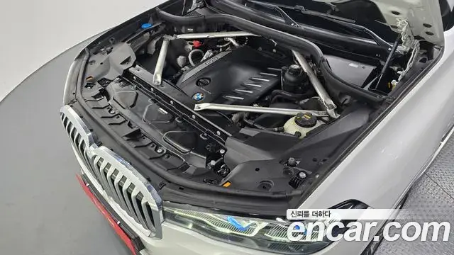 BMW X7 2022 — Photo 20/20