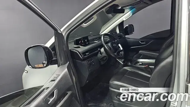 Hyundai Staria 2022 — Фото 10/20