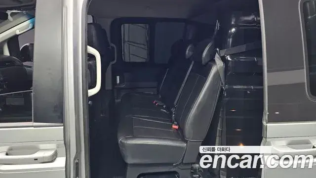 Hyundai Staria 2022 — Фото 11/20